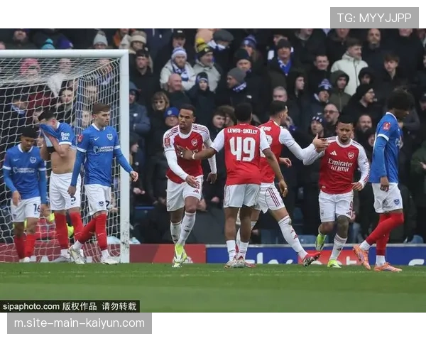 伊比爾治伊斯两送助攻导演大胜 阿森纳青训瑰宝足总杯赛场闪光 伊比爾治伊斯两送助攻导演大胜 阿森纳青训瑰宝足总杯赛场闪光